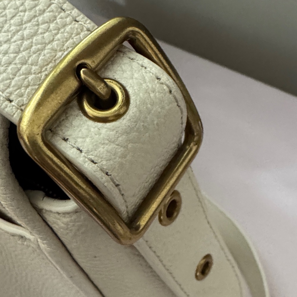 Coach Limited Edition Rambler’s Legacy Bag Elegant Cream Pebbled Leather - Picture 5 of 11